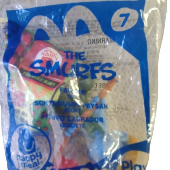 2011 McDonalds The Smurfs Farmer 7 New in Package - Picture 1 of 2